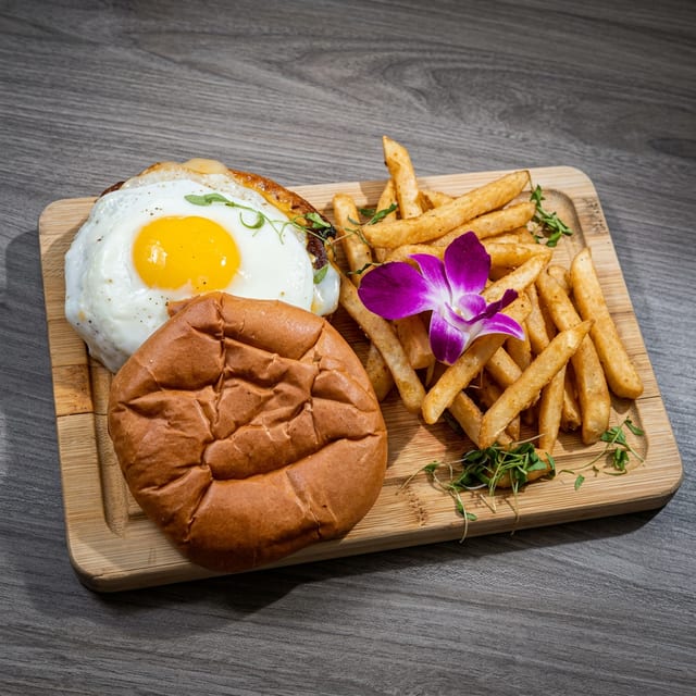 Breakfast Burger.